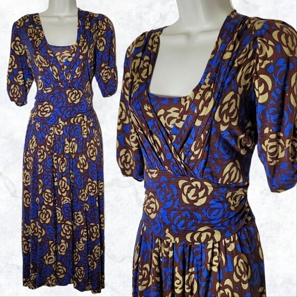 Lily Floral Blue & Brown Cropped Sleeve Dress - Picture 1 of 9